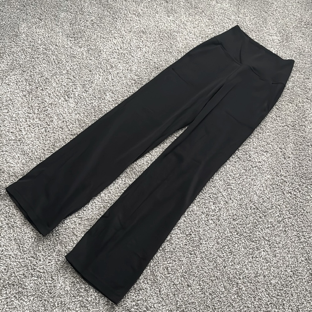 Lululemon wide leg align pants, size 4, like new!
